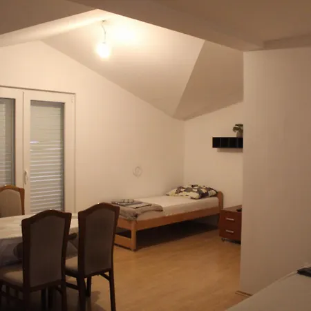 Apartment Cozy Happy Place Gornji Karin